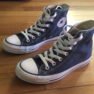Navy blue Hightower Converse